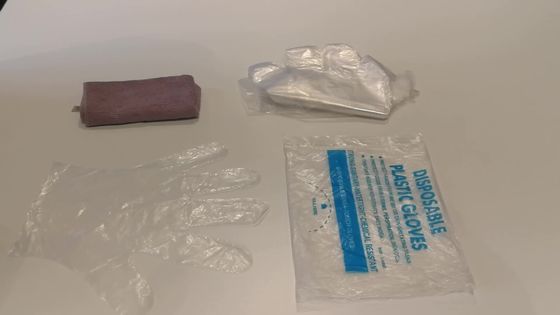Τα μίας χρήσης γάντια PE SW02 Gatamo καθαρίζουν τα διαφανή HDPE κουζινών τροφίμων γάντια PE βαθμού πλαστικά